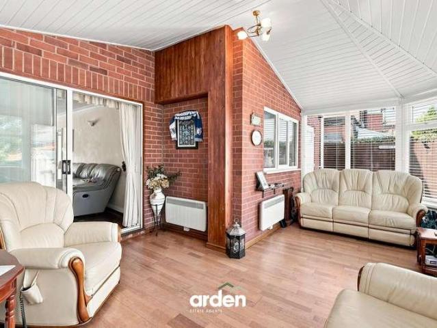 House for sale in Bromsgrove, Worcestershire