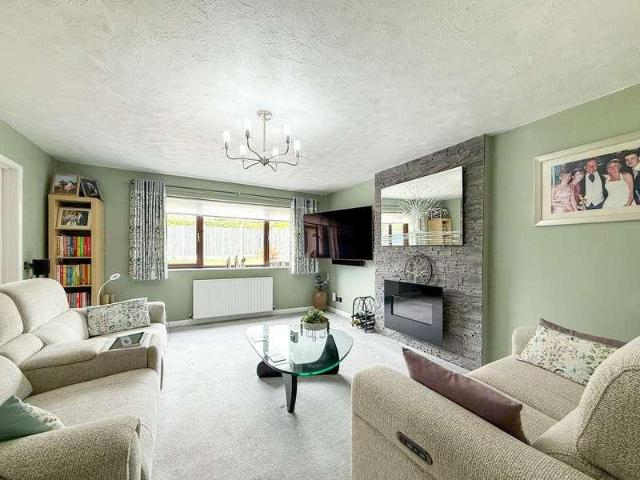House for sale in Netherton, West Yorkshire