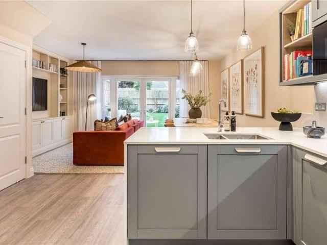 House for sale in Bray Wick, Maidenhead