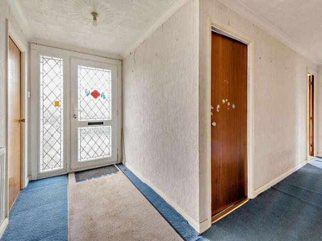 House for sale in Pendine, Wales