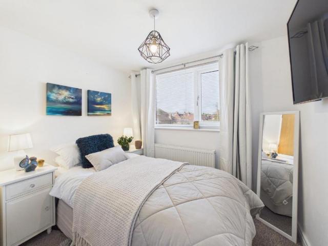 House for sale in Riddlesden, West Yorkshire