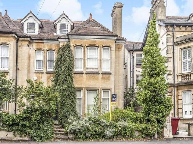 House for sale in Newtown, Reading