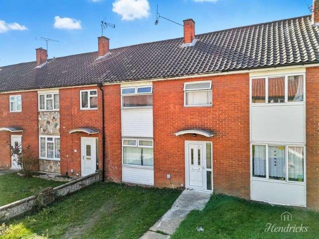 House for sale in Lee Chapel, Essex