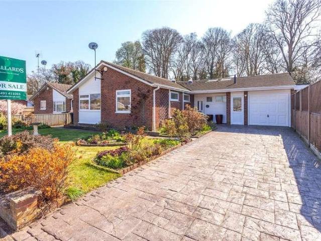 House for sale in Henley-on-Thames, Berrick Salome