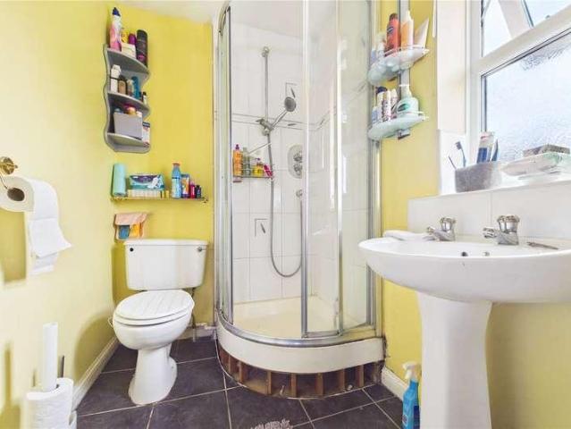 House for sale in Calcot, West Berkshire
