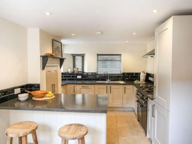 House for sale in Fossebridge, Gloucestershire