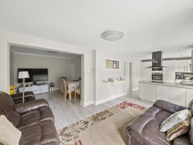 House for sale in Hayes, Hillingdon