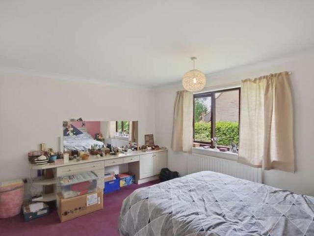 House for sale in Loundsley Green, East Midlands