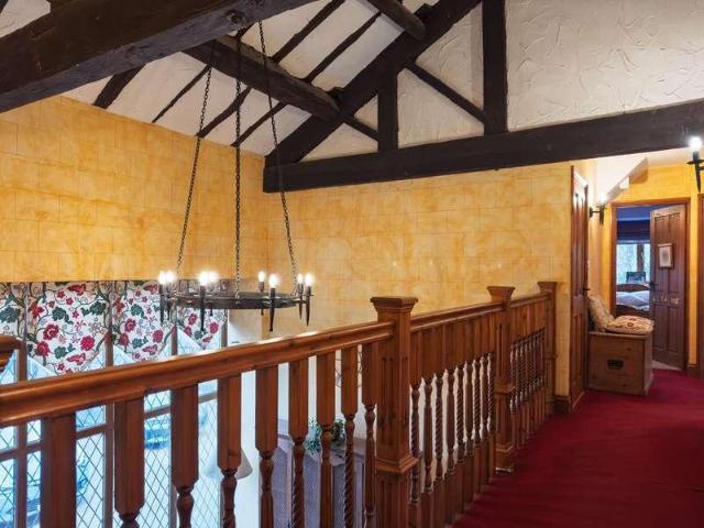 House for sale in Cleckheaton, West Yorkshire