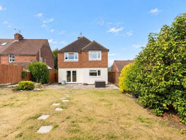House for sale in Fole, Surrey