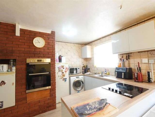 House for sale in New Town, Eton