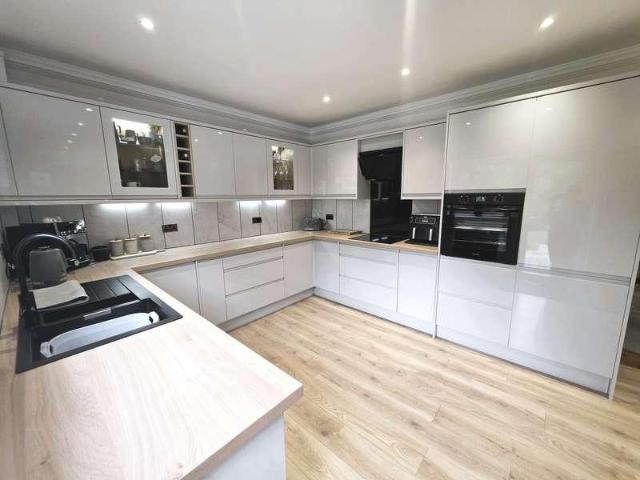 House for sale in Cymer and Glyncorrwg, Wales