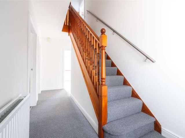 House for sale in Elmfield, Leicestershire