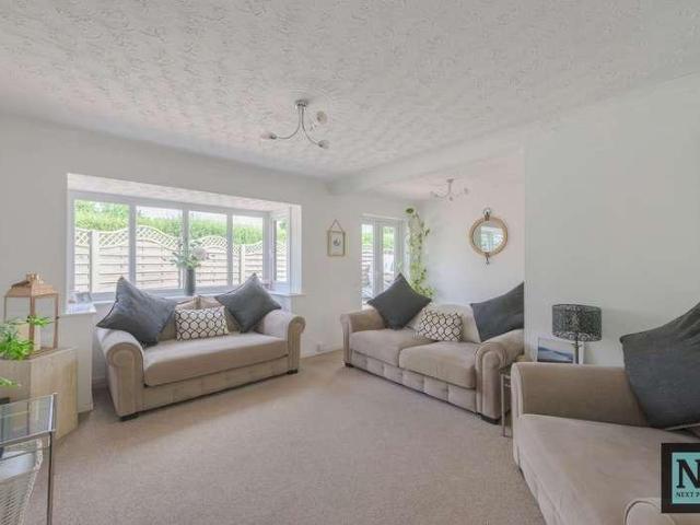 House for sale in Hurley, Gun Hill