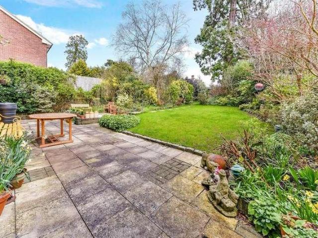 House for sale in Red Hill, Surrey