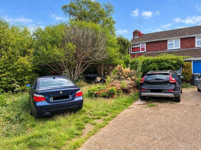 House for sale in Frogmore, Hart