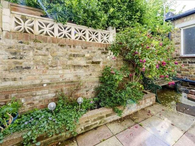 House for sale in Shepherd's Bush, Greater London
