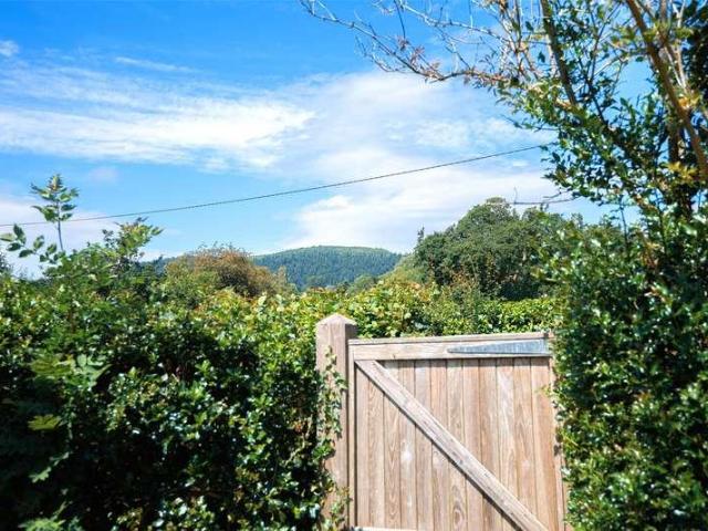 House for sale in Llanfyllin