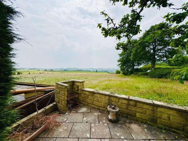 House for sale in Huddersfield, Upper Cumberworth