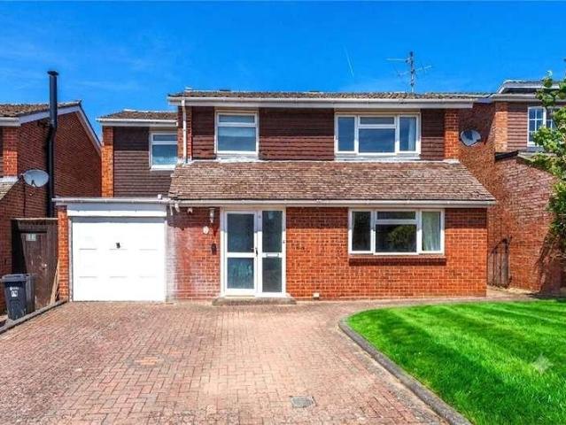 House for sale in Wargrave