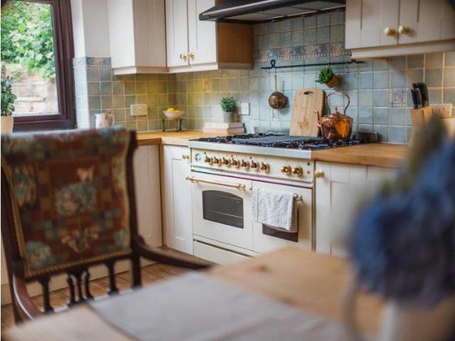 House for sale in Worthen with Shelve, Worthen