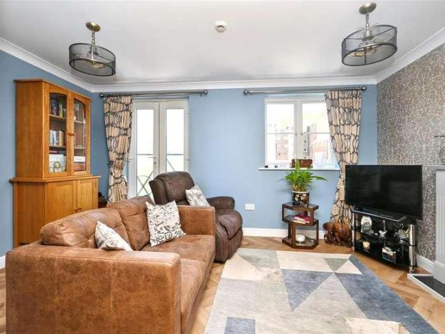 House for sale in Sovereign Harbour, Eastbourne