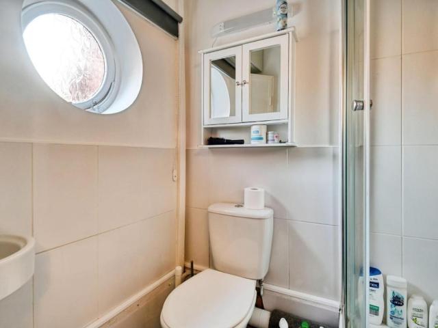 House for sale in Leyfields, Kettlebrook