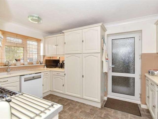 House for sale in Elm Park, Greater London
