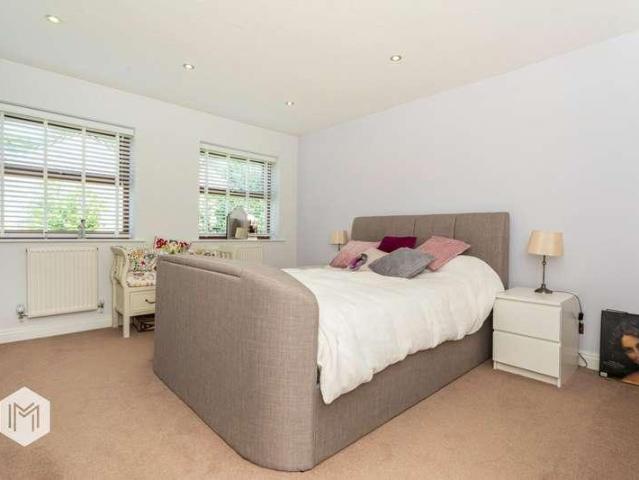 House for sale in Bradshaw, Lee Bank