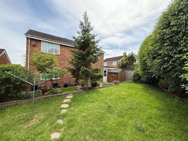 House for sale in Grange Park, Swindon