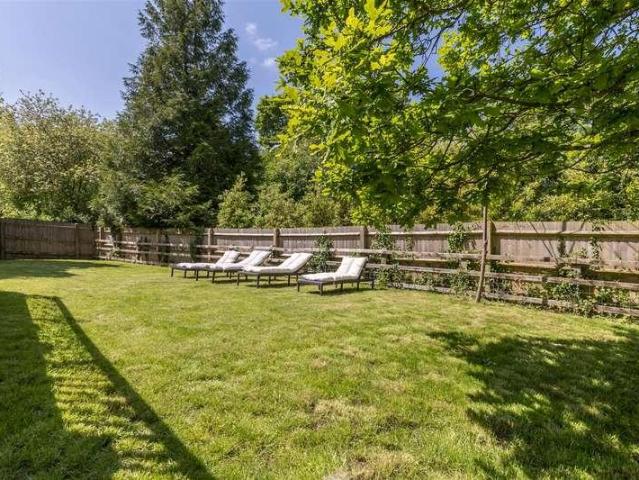 House for sale in Black Bourton, Oxfordshire