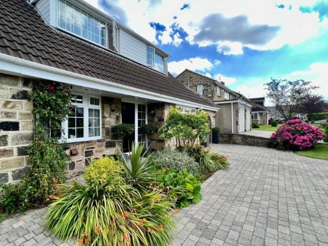 House for sale in Shadwell, West Yorkshire