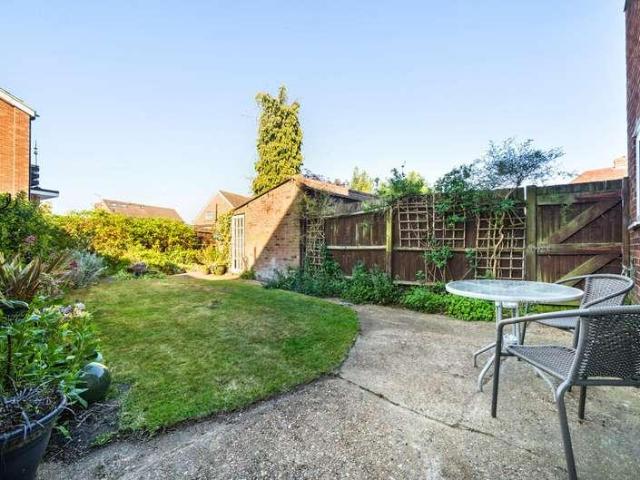 House for sale in Lower Halliford, Surrey