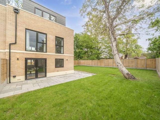 House for sale in London Borough of Croydon, Addiscombe