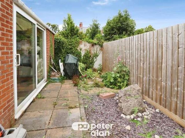 House for sale in Plasnewydd, Falcon Lodge