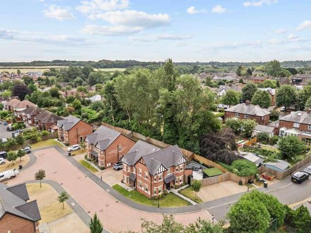 House for sale in Stockton Heath, Warrington