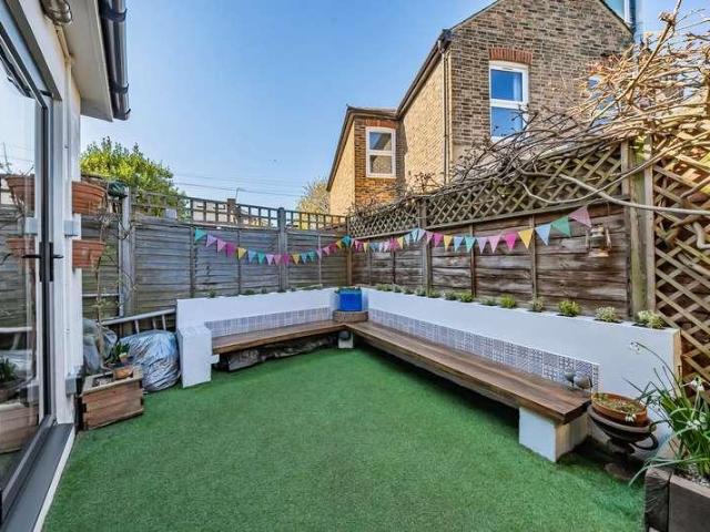 House for sale in Norbiton, Greater London