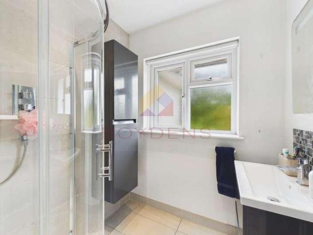 House for sale in Dale Hill, Essex
