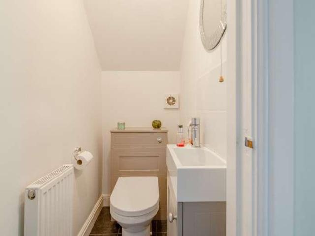 House for sale in Crossflatts, West Yorkshire