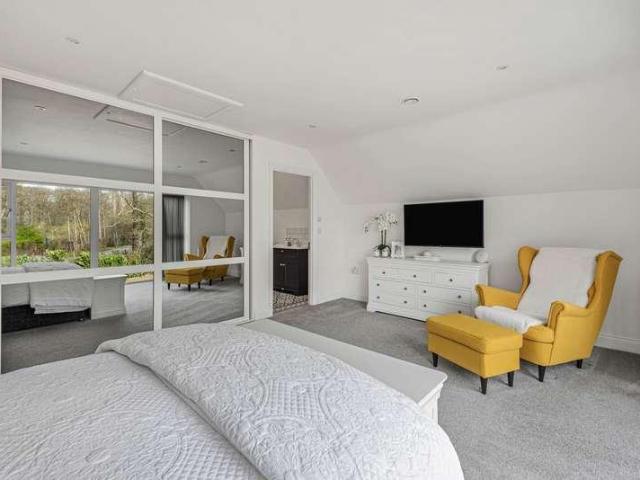 House for sale in Gorsley