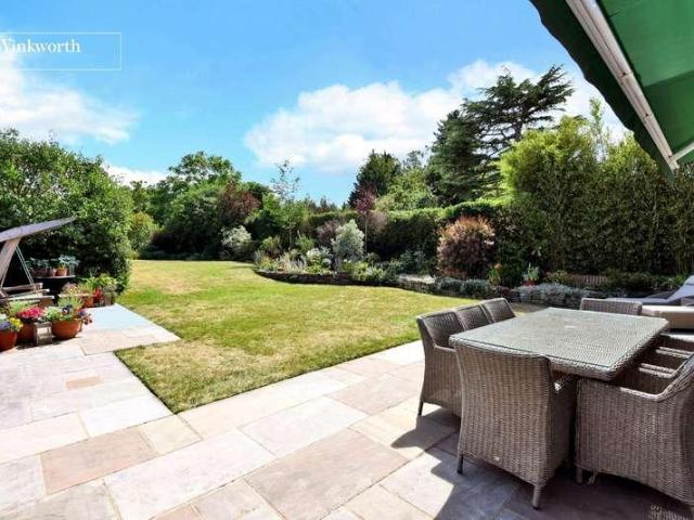 House for sale in Greater London