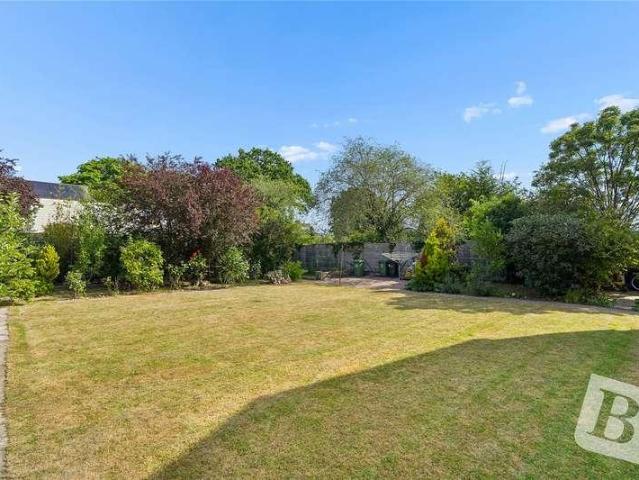 House for sale in Vange, Essex