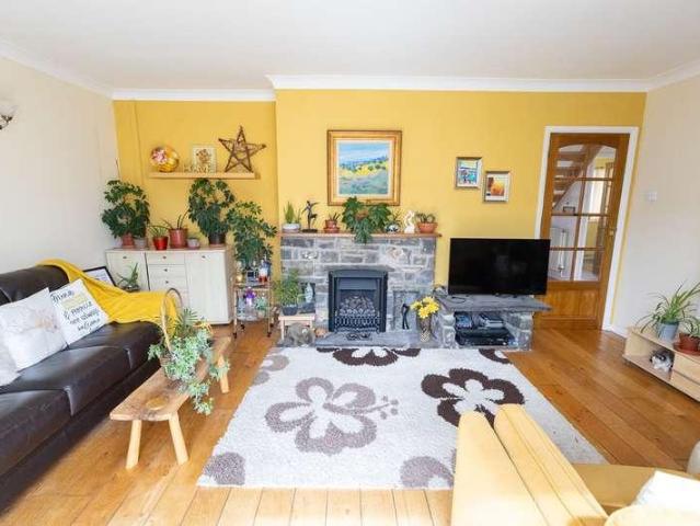 House for sale in Llantwit Major, Wales