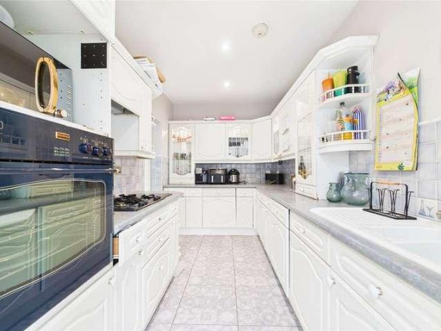 House for sale in Maidenhead, Burnham
