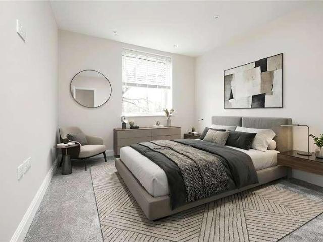 House for sale in Motspur Park, Greater London