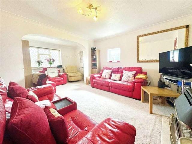House for sale in Windsor, Dedworth