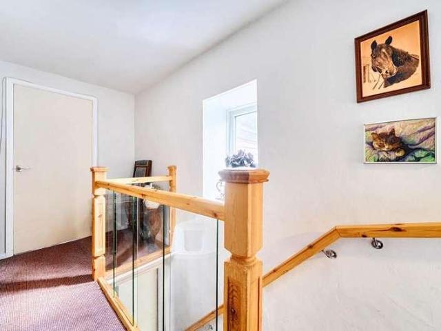 House for sale in Bont Dolgadfan, Wales