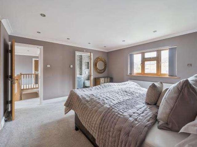 House for sale in Shinfield