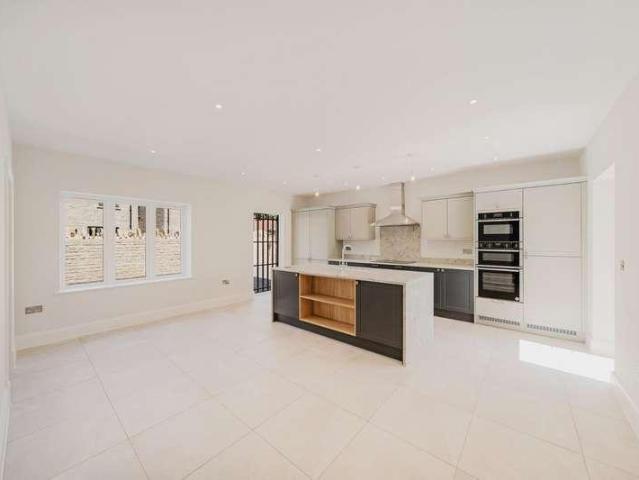 House for sale in Shoot Hill, South Gloucestershire