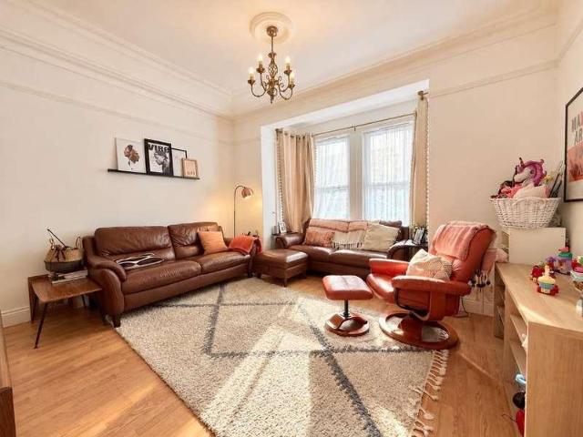 House for sale in Southend City Centre Neighbourhood, Southend-on-Sea